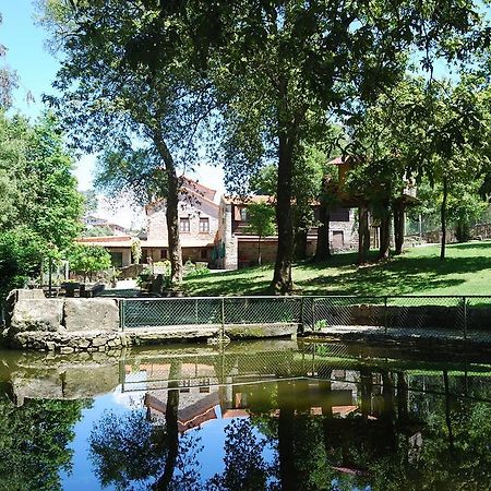 Quinta Padre Lobo Pensionat Santa Maria da Feira Exteriör bild